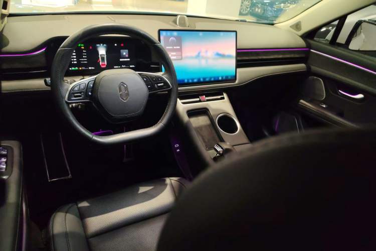 Used Hima AITO M5 2022 Extended-Range Four-Wheel Drive Performance Version Center Console