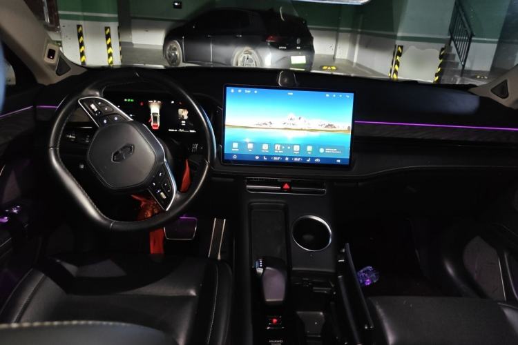 Used Hima AITO M5 2022 Extended-Range Four-Wheel Drive Flagship Edition Center Console