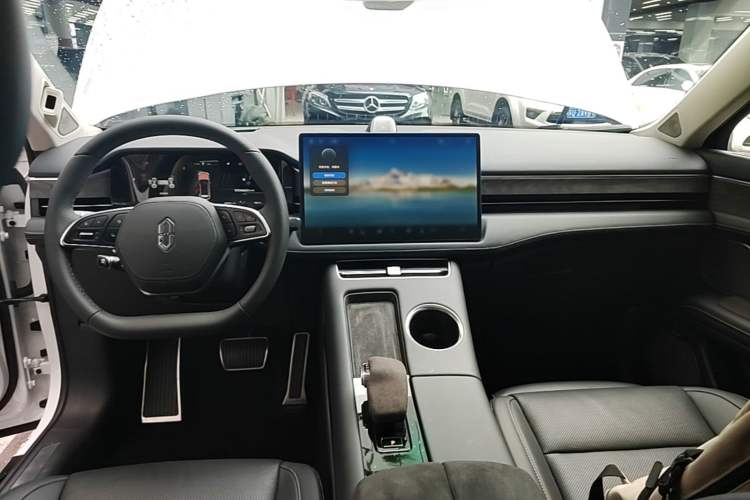 Used Hima AITO M5 2022 Extended-Range Four-Wheel Drive Flagship Edition Center Console