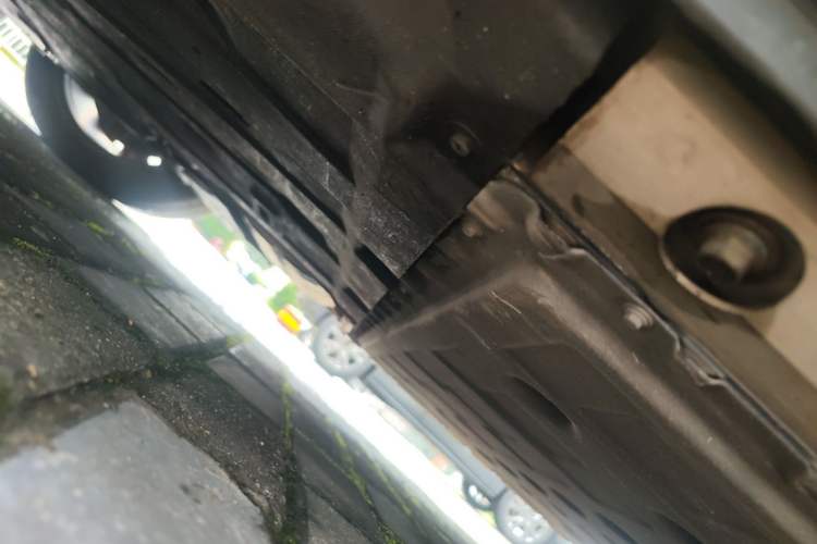 Used Hima AITO M5 2022 Extended-Range Four-Wheel Drive Performance Version Chassis Front Left