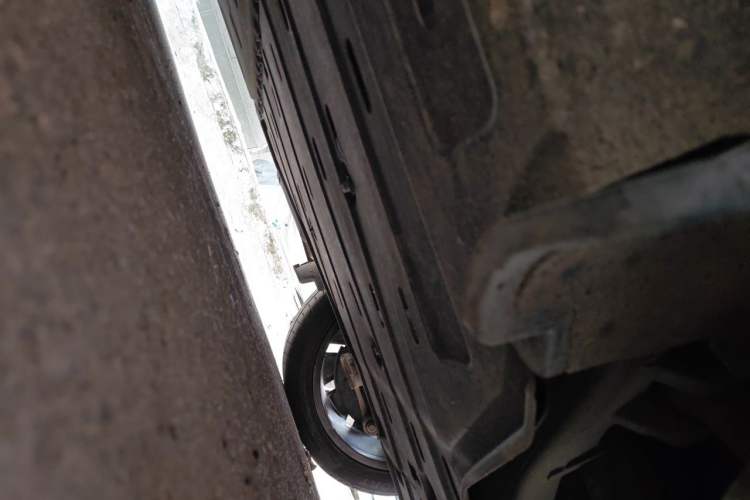 Used Hima AITO M5 2022 Range-Extended Rear-Drive Standard Version Chassis Rear Left