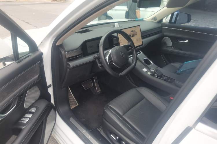 Used Hima AITO M5 2022 Range-Extended Rear-Drive Standard Version Driver Seat