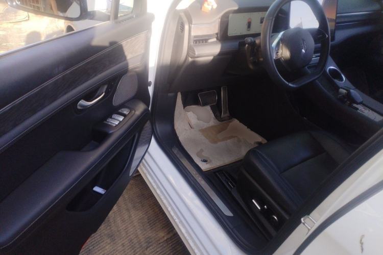 Used Hima AITO M5 2022 Extended-Range Four-Wheel Drive Performance Version Driver Seat