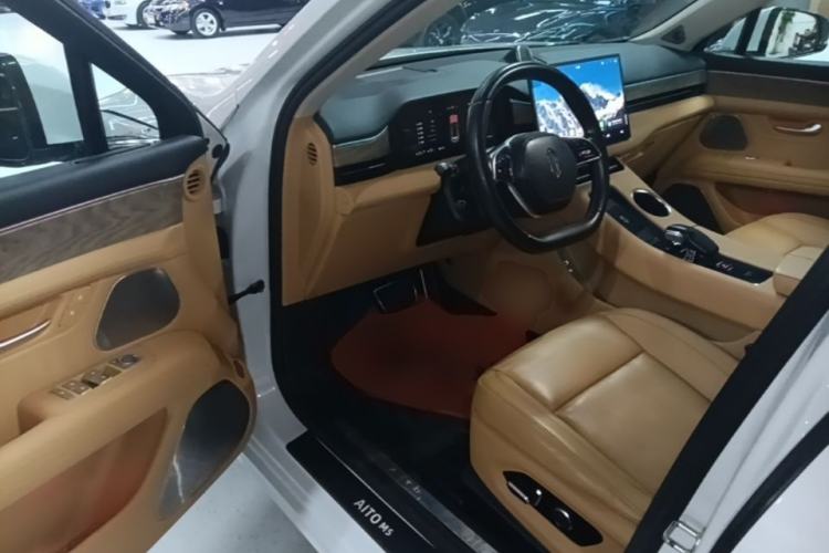 Used Hima AITO M5 2022 Extended-Range Four-Wheel Drive Performance Version Driver Seat