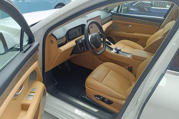 Used Hima AITO M5 2022 Extended-Range Four-Wheel Drive Flagship Edition Driver Seat