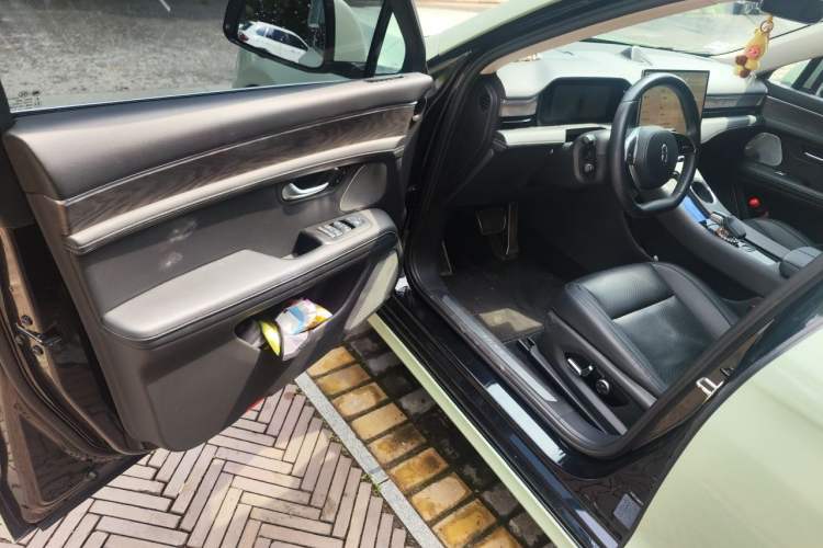 Used Hima AITO M5 2022 Extended-Range Four-Wheel Drive Performance Version Driver Seat