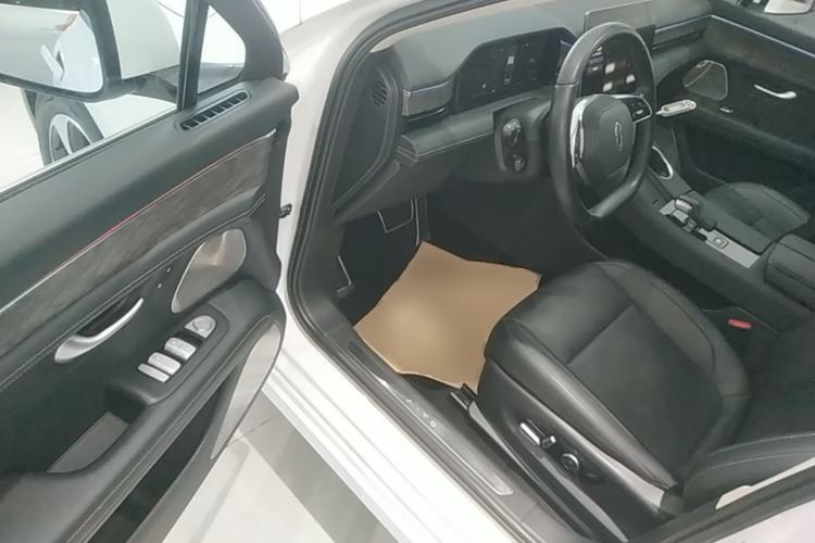 Used Hima AITO M5 2022 Range-Extended Rear-Drive Standard Version Driver Seat