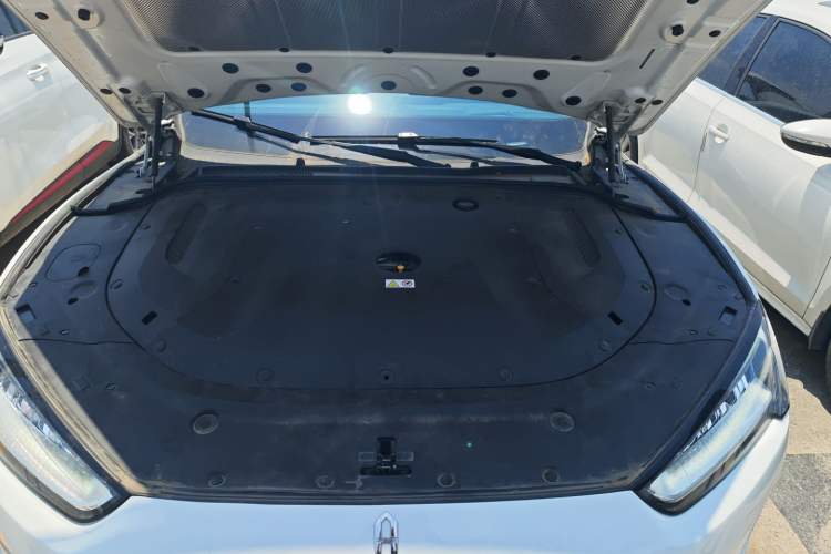 Used Hima AITO M5 2022 Extended-Range Four-Wheel Drive Performance Version Engine Bay