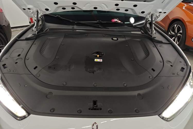 Used Hima AITO M5 2022 Extended-Range Four-Wheel Drive Flagship Edition Engine Bay