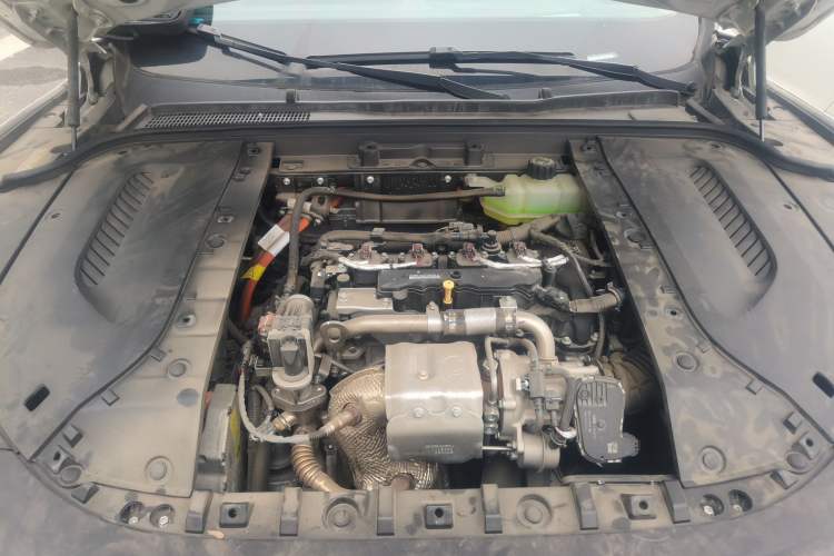 Used Hima AITO M5 2022 Range-Extended Rear-Drive Standard Version Engine Bay