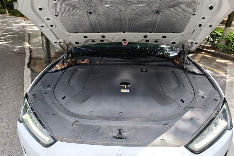 Used Hima AITO M5 2022 Extended-Range Four-Wheel Drive Performance Version Engine Bay