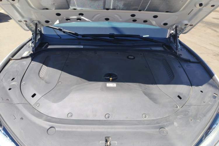 Used Hima AITO M5 2022 Extended-Range Four-Wheel Drive Ultimate Edition Engine Bay
