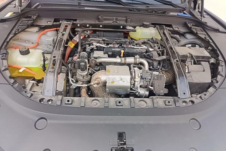 Used Hima AITO M5 2022 Range-Extended Rear-Drive Standard Version Engine Bay