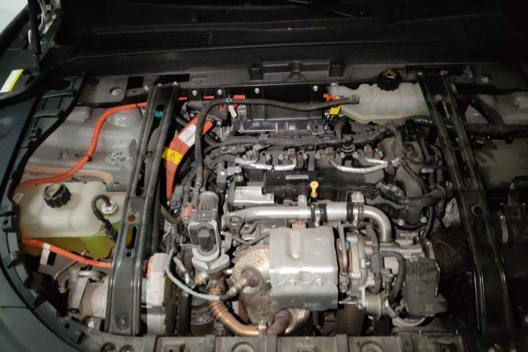 Used Hima AITO M5 2022 Range-Extended Rear-Drive Standard Version Engine Bay