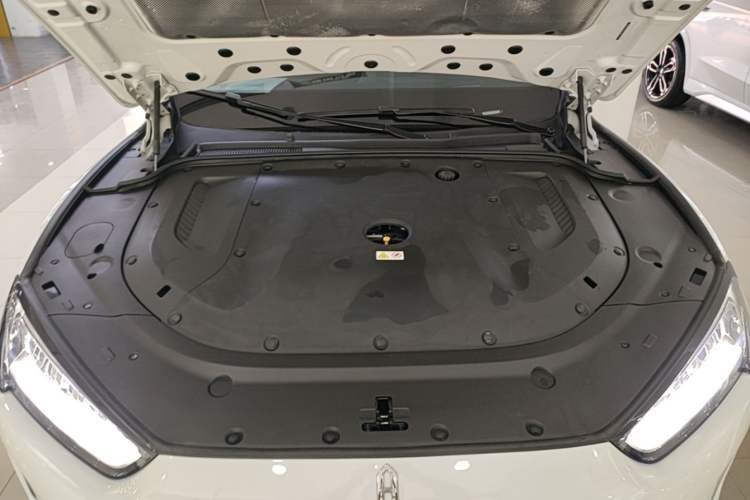 Used Hima AITO M5 2022 Extended-Range Four-Wheel Drive Performance Version Engine Bay