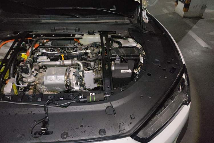 Used Hima AITO M5 2022 Range-Extended Rear-Drive Standard Version Engine Bay Left