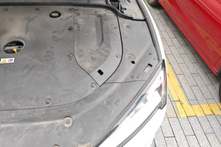 Used Hima AITO M5 2022 Extended-Range Four-Wheel Drive Performance Version Engine Bay Left
