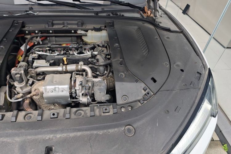 Used Hima AITO M5 2022 Extended-Range Four-Wheel Drive Performance Version Engine Bay Left