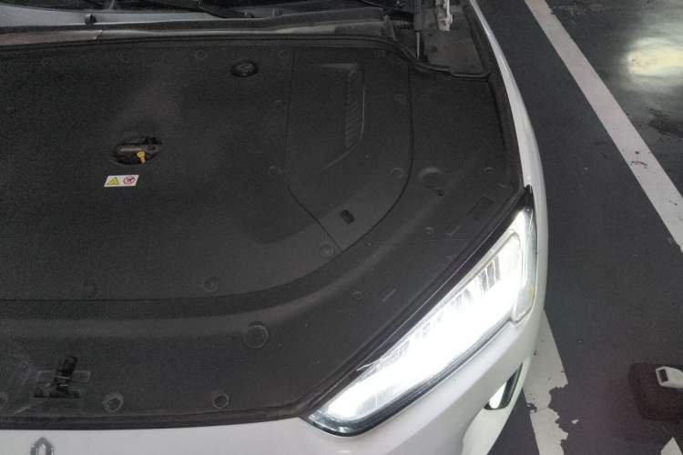Used Hima AITO M5 2022 Extended-Range Four-Wheel Drive Ultimate Edition Engine Bay Left