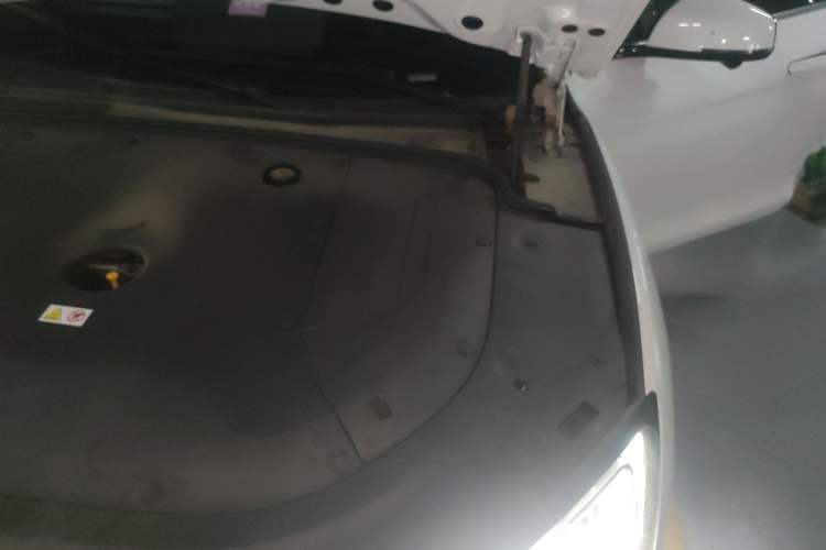 Used Hima AITO M5 2022 Range-Extended Rear-Drive Standard Version Engine Bay Left