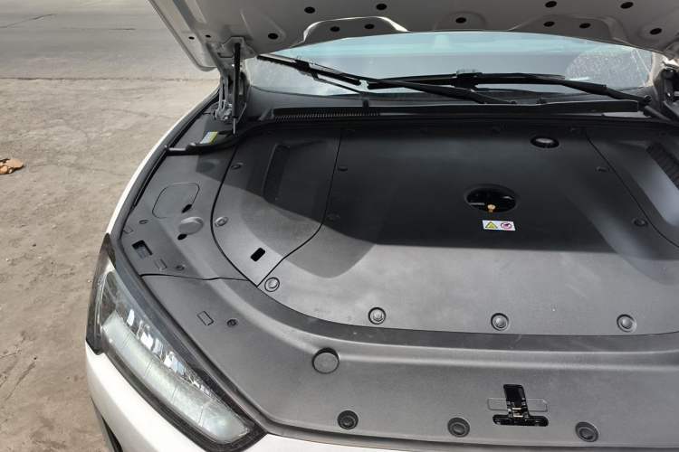 Used Hima AITO M5 2022 Extended-Range Four-Wheel Drive Ultimate Edition Engine Bay Right