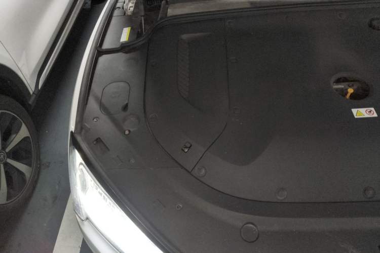Used Hima AITO M5 2022 Extended-Range Four-Wheel Drive Ultimate Edition Engine Bay Right