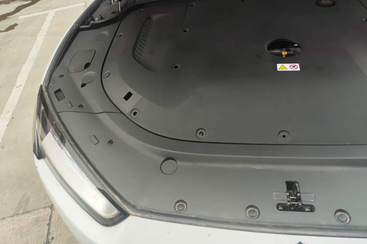 Used Hima AITO M5 2022 Range-Extended Rear-Drive Standard Version Engine Bay Right