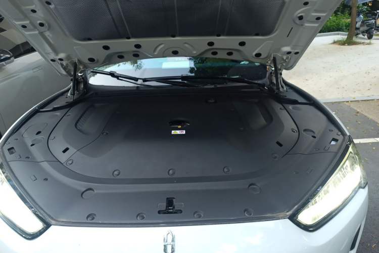 Used Hima AITO M5 2022 Range-Extended Rear-Drive Standard Version Engine Bay