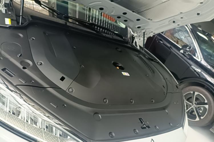 Used Hima AITO M5 2022 Extended-Range Four-Wheel Drive Flagship Edition Engine Bay