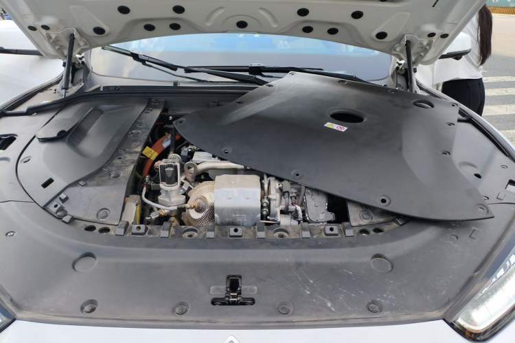 Used Hima AITO M5 2022 Extended-Range Four-Wheel Drive Ultimate Edition Engine Bay