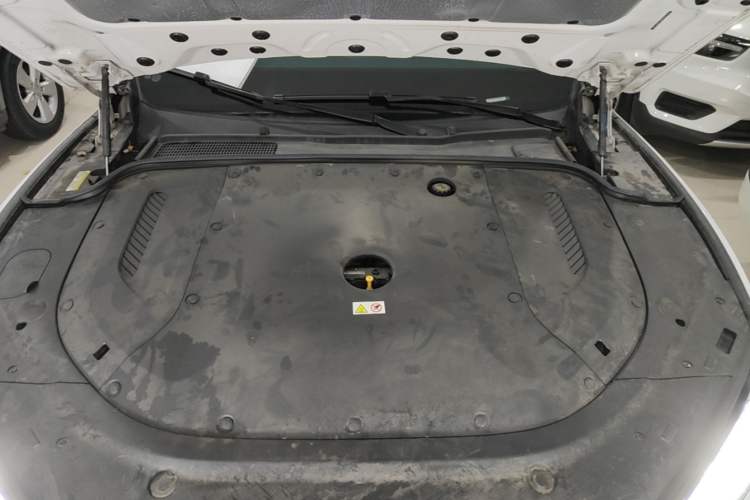 Used Hima AITO M5 2022 Extended-Range Four-Wheel Drive Performance Version Engine Bay