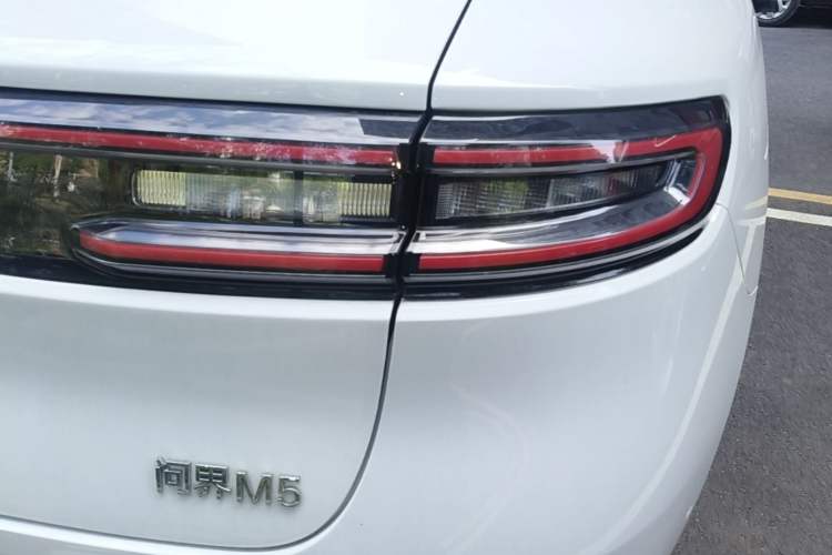 Used Hima AITO M5 2022 Range-Extended Rear-Drive Standard Version Exterior 1