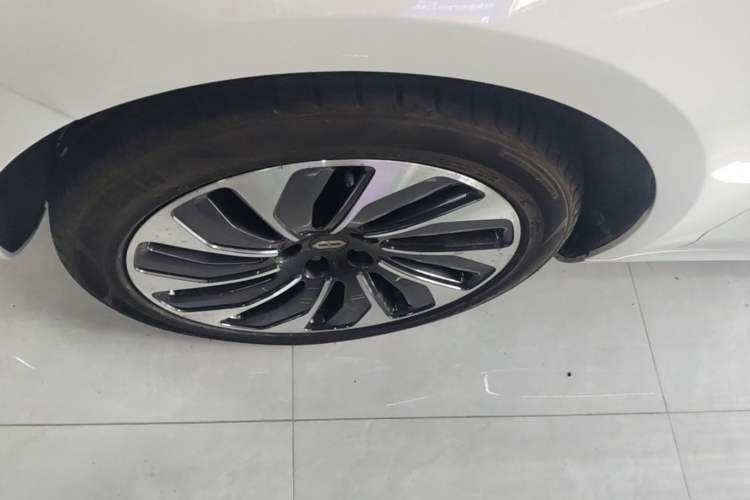 Used Hima AITO M5 2022 Extended-Range Four-Wheel Drive Performance Version Exterior 4