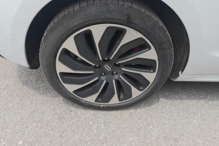 Used Hima AITO M5 2022 Range-Extended Rear-Drive Standard Version Exterior 5