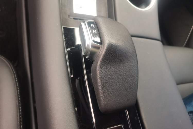 Used Hima AITO M5 2022 Range-Extended Rear-Drive Standard Version Gear Lever