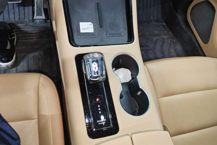 Used Hima AITO M5 2022 Pure Electric All-Wheel-Drive Performance Edition Gear Lever