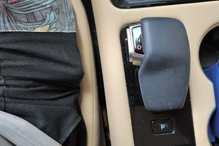 Used Hima AITO M5 2022 Pure Electric Rear-Drive Standard Edition Gear Lever