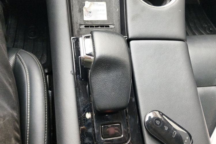 Used Hima AITO M5 2022 Extended-Range Four-Wheel Drive Performance Version Gear Lever