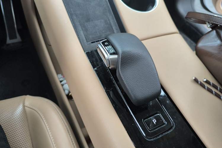 Used Hima AITO M5 2022 Range-Extended Rear-Drive Standard Version Gear Lever