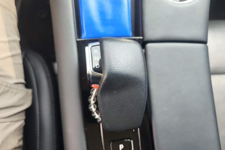Used Hima AITO M5 2022 Extended-Range Four-Wheel Drive Performance Version Gear Lever