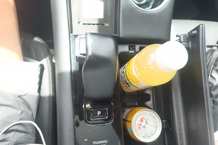 Used Hima AITO M5 2022 Range-Extended Rear-Drive Standard Version Gear Lever