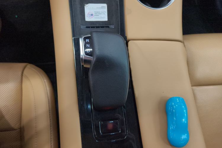 Used Hima AITO M5 2022 Extended-Range Four-Wheel Drive Ultimate Edition Gear Lever