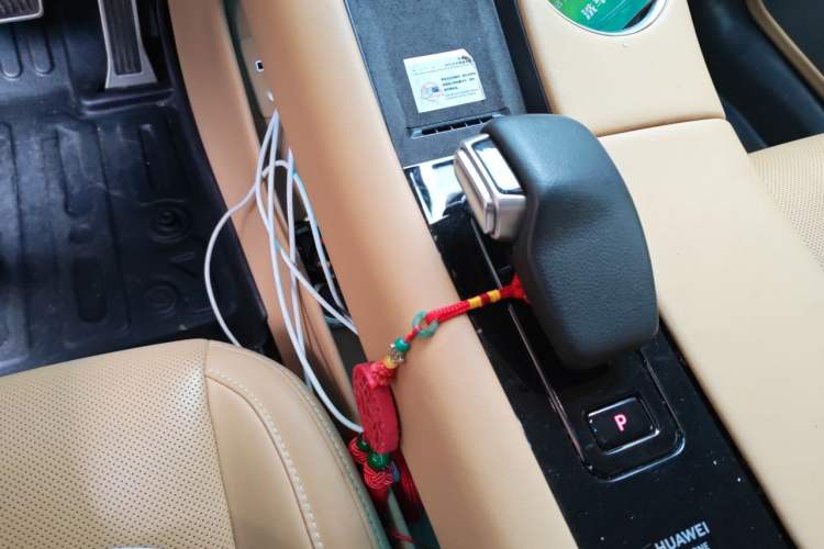 Used Hima AITO M5 2022 Range-Extended Rear-Drive Standard Version Gear Lever