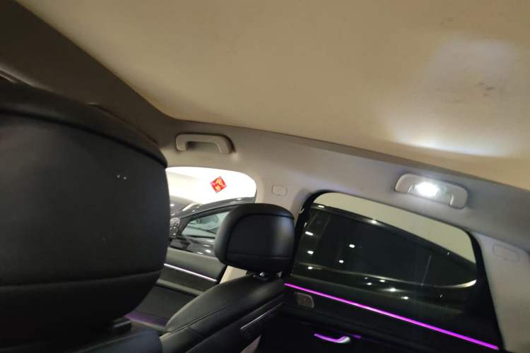 Used Hima AITO M5 2022 Extended-Range Four-Wheel Drive Performance Version Headliner