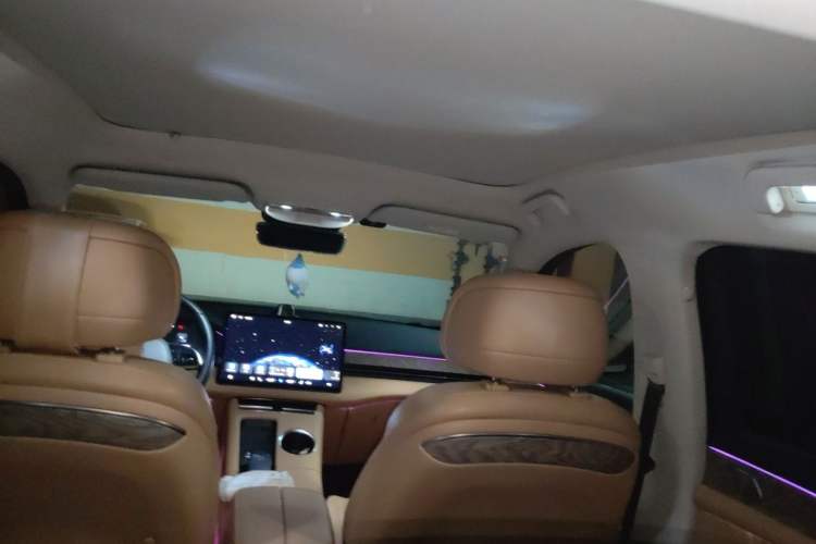 Used Hima AITO M5 2022 Range-Extended Rear-Drive Standard Version Headliner
