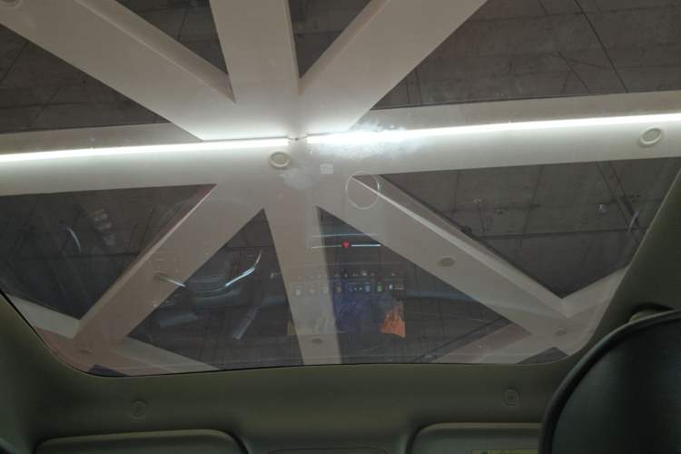 Used Hima AITO M5 2022 Extended-Range Four-Wheel Drive Flagship Edition Headliner