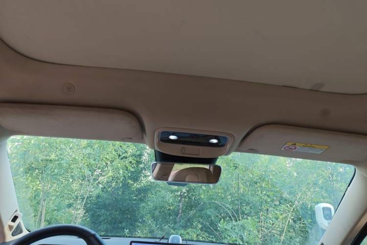 Used Hima AITO M5 2022 Pure Electric Rear-Drive Standard Edition Headliner
