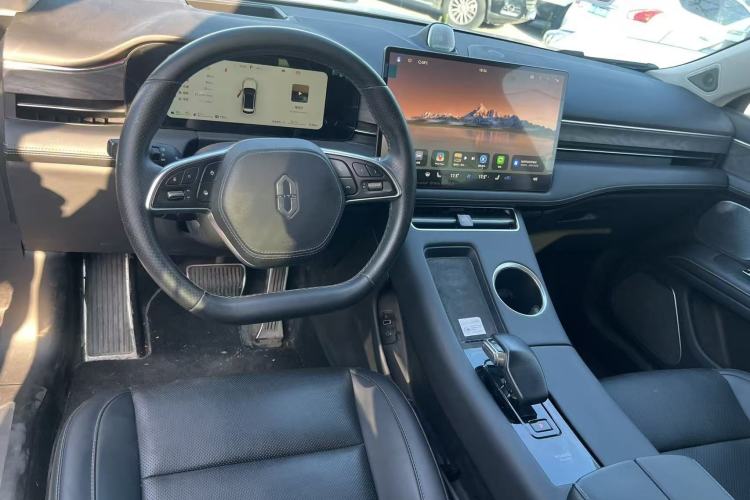 Used Hima AITO M5 2022 Extended-Range Four-Wheel Drive Performance Version Interior 1