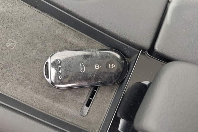 Used Hima AITO M5 2022 Extended-Range Four-Wheel Drive Performance Version Interior 1