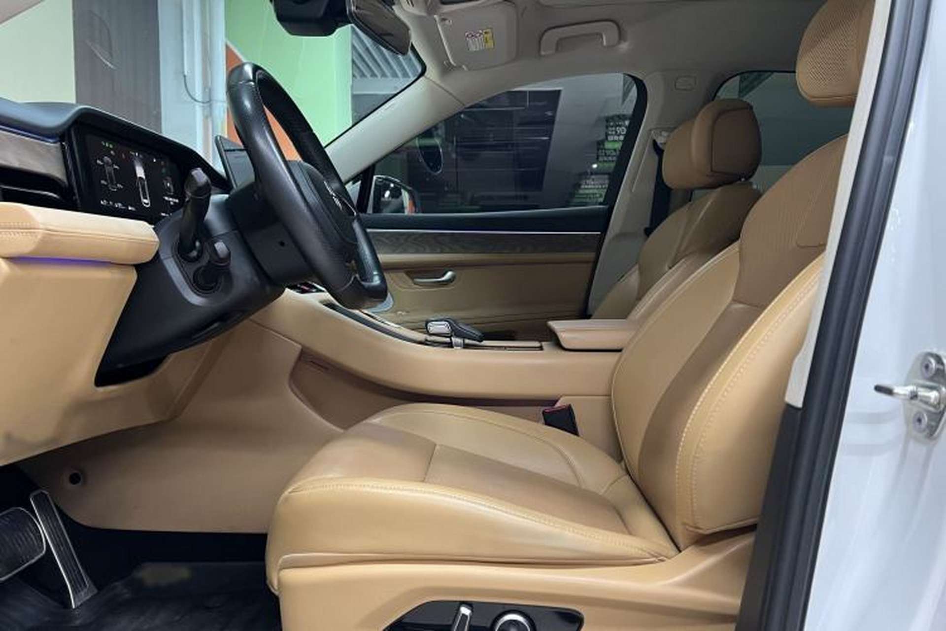 Used Hima AITO M5 2022 Extended-Range Four-Wheel Drive Performance Version Interior 2